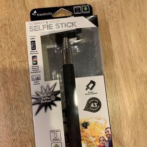 Travelocity selfie stick